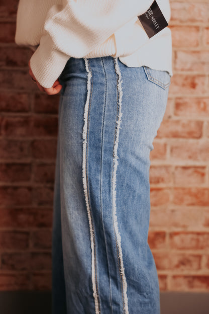 Julia Frayed Jeans